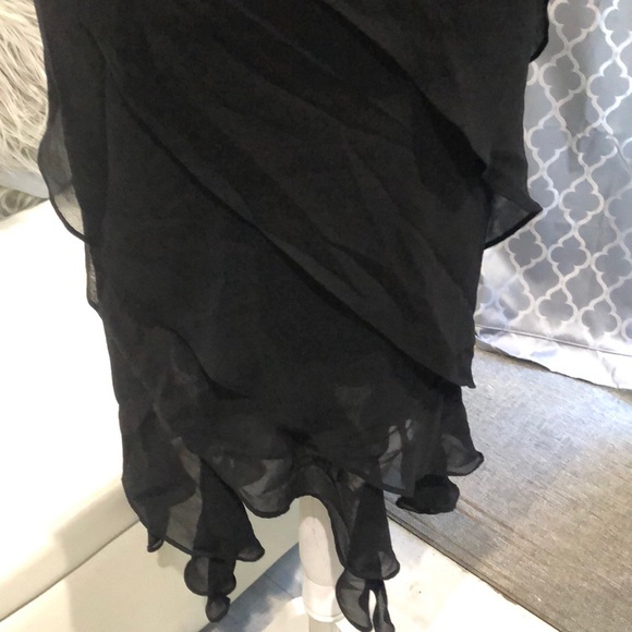 Spaghetti strap black dress - Picture 3 of 11